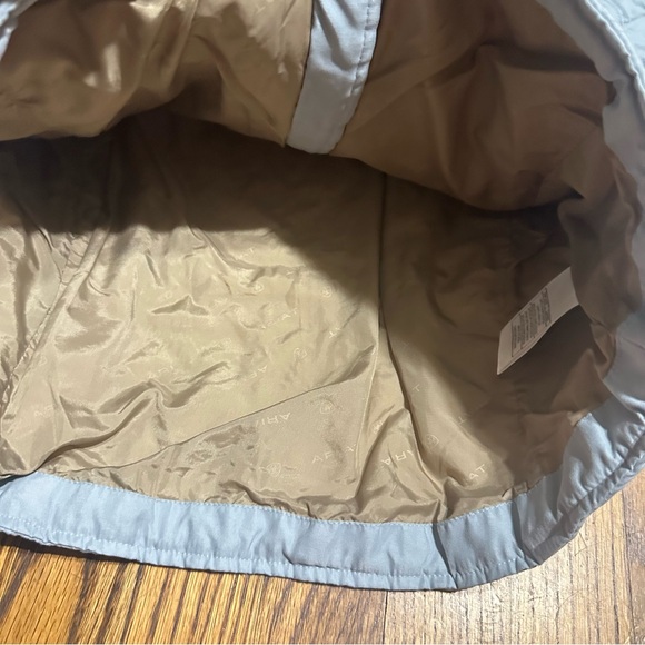 Ariat Light Gray Quilted Women's Puffer Jacket - Picture 3 of 10